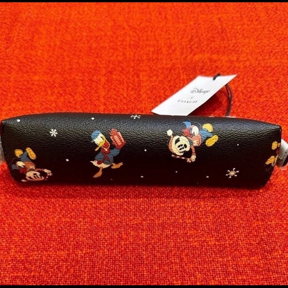 ❤️❤️❤️NWT Coach X Disney Pencil Case CN570❤️❤️❤️ - Picture 5 of 8